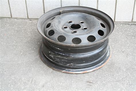 Ford Galaxy automobilio ratlankis stambiu planu