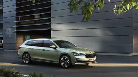 Škoda Superb Combi išorės vaizdas