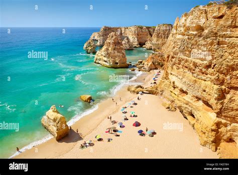 Praia da Marinha paplūdimio vaizdas Algarvėje