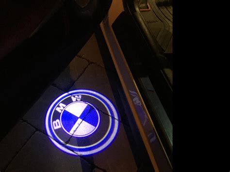 Palyginamoji lentelė: senieji ir naujieji BMW bei „Honda“ logotipai
