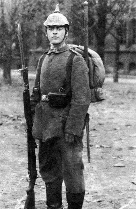 Jaunasis Erichas Maria Remarque Vokietijos kariuomenėje 1917 m.