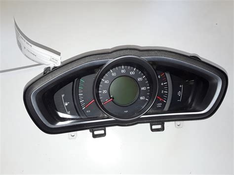 Volvo V40 interjeras ir prietaisų skydelis