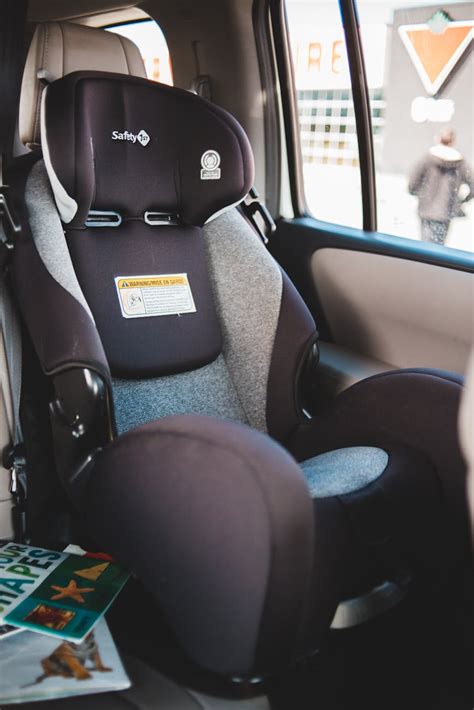 Vaikų saugumo įranga nuomojamam automobiliui