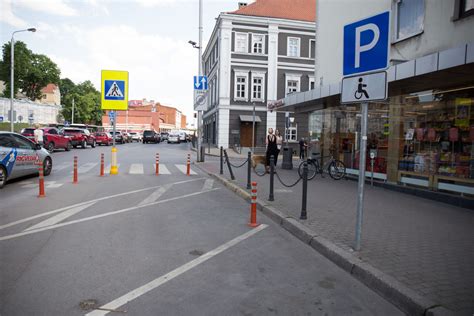 Schema: Neįgaliesiems skirtos parkavimo vietos žymėjimas