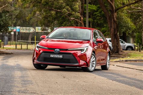 Toyota Corolla Hybrid interjero nuotrauka