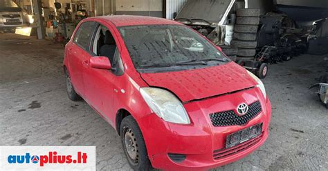 Teminis Toyota automobilių gamyklos vaizdas