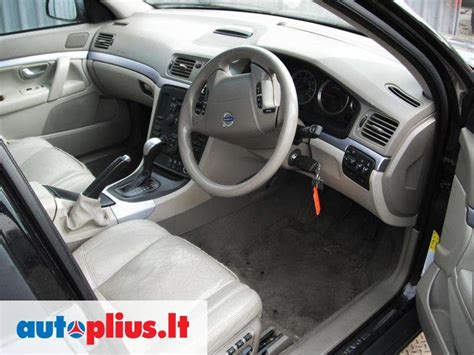 Volvo S80 salonas su LED apšvietimu