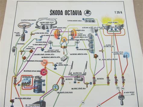 schema: ultragarso jutiklių išdėstymas „Škoda Octavia II“ priekiniame ir galiniame buferiuose