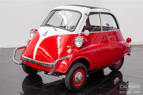 Istorinis BMW Isetta automobilis