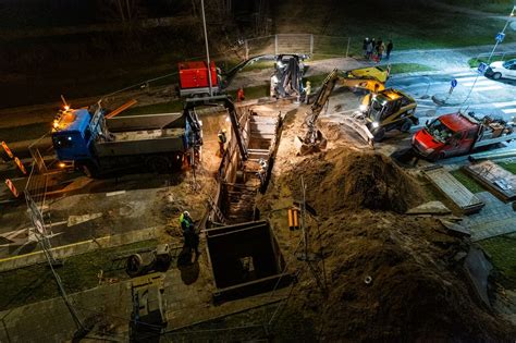 Tematinė nuotrauka, vaizduojanti avarijos likvidavimo darbus Černobylyje