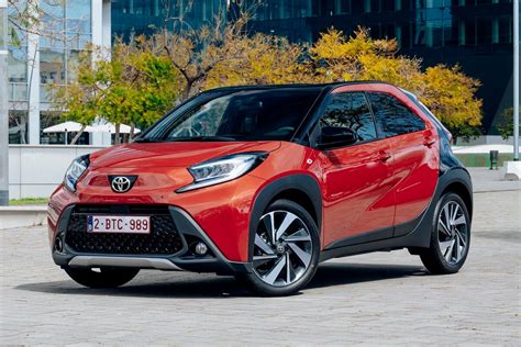 Toyota Aygo X galinės dalies apdailos juosta