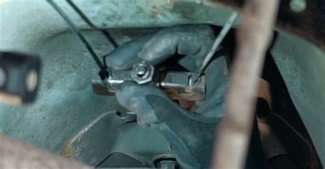 Ford Mondeo rankinio stabdžio sistemos schema