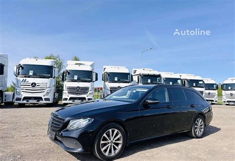Mercedes-Benz salonas arba automobilis