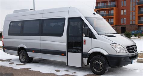 Teminis mikroautobusas vestuvėms arba renginiui