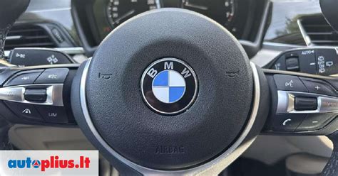 BMW sportinio vairo detali nuotrauka