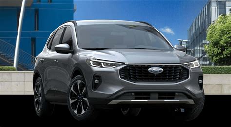 Sunkvežimio nuotrauka, atliekanti Ford Escape techninę priežiūrą