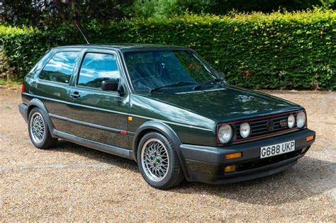 Volkswagen Golf MK2 su tamsintais posūkių stikliukais