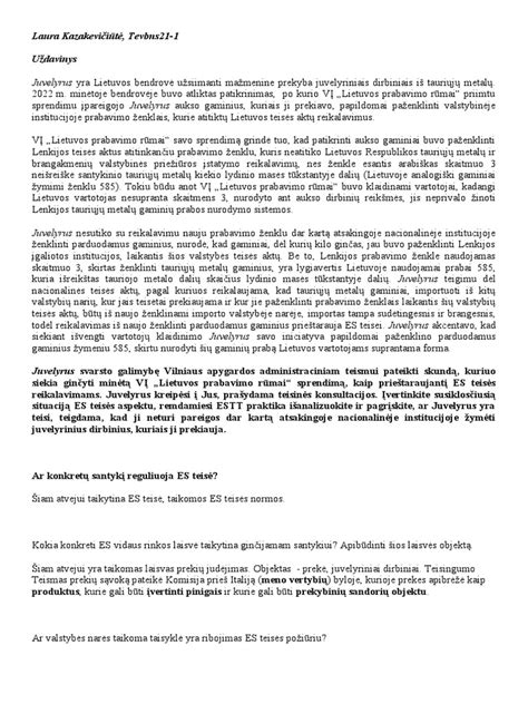 Moteris rūšiuoja brangakmenius ir tauriųjų metalų dirbinius iš sendaikčių pirkinio