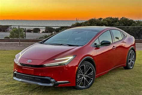 Toyota Prius interjero išdėstymas