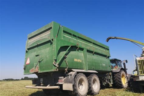 Didelės talpos rinktuvinė priekaba