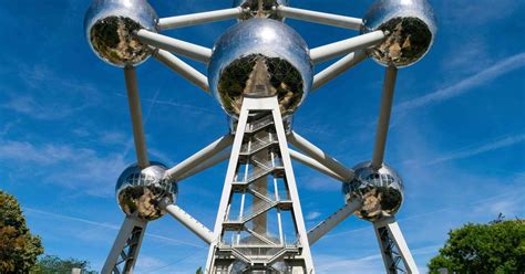 Vaizdas į Atomium Briuselyje