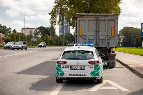 Infografika: žingsniai iki teisės vairuoti susigrąžinimo
