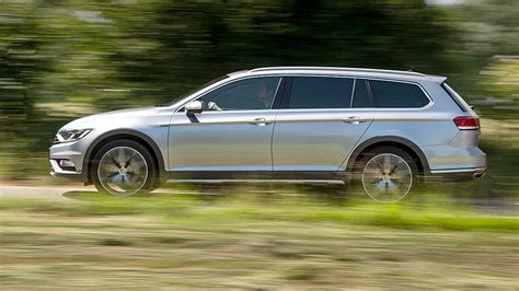 „Volkswagen Passat Alltrack“ kėbulo apsaugų ir 4Motion sistemos schema