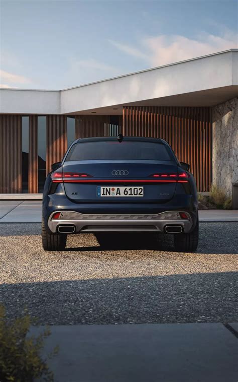 Nuotrauka, vaizduojanti automobilio galinės dalies apdailą ir galimus dizaino variantus.