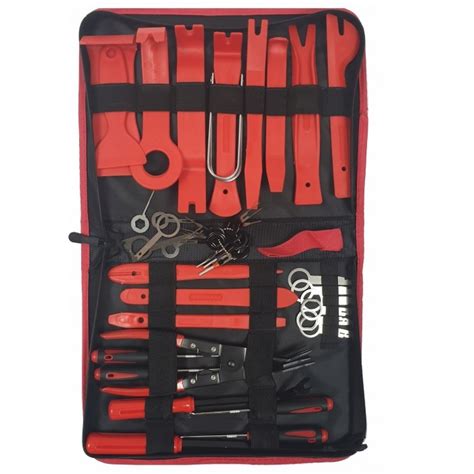 įrankiai ir komponentai automobilio magnetolos montavimui