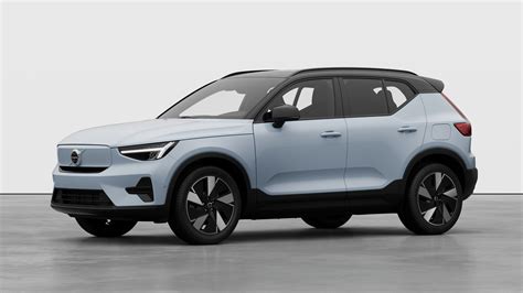Volvo EX40 ir XC40 modelių nuotrauka