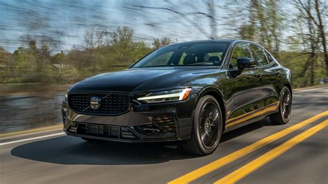 Volvo S60 ar S90 modelio nuotrauka