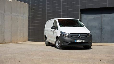 Mercedes-Benz Vito Furgon krovininės erdvės matmenų schema