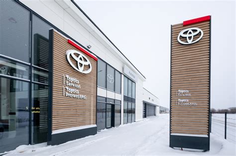 Toyota Autotoja PRO centro fasadas ir interjeras