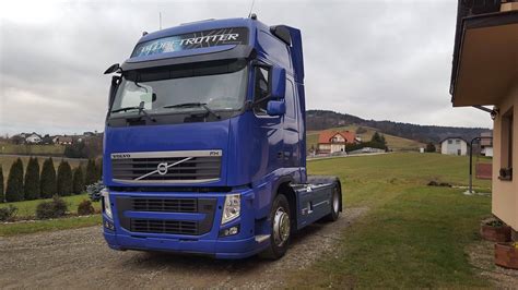 Volvo FH13 sunkvežimio nuotrauka kelyje