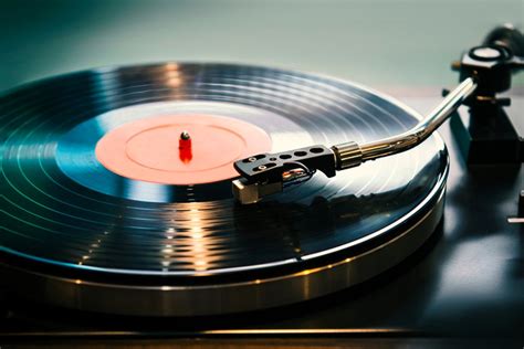 Patefono ir vinilinių plokštelių nuotrauka