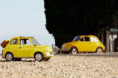 Fiat 500 automobilio eksterjero nuotrauka, paryškinanti retro dizainą ir ryškią spalvą