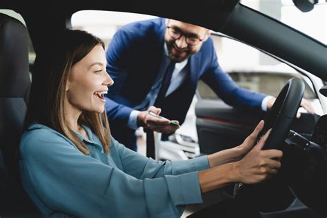 Infografika: automobilio priežiūros paslaugos, įskaičiuotos į nuomos kainą