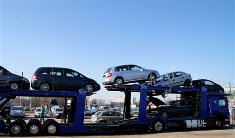 Tematinis foto: Populiarių naudotų automobilių modeliai