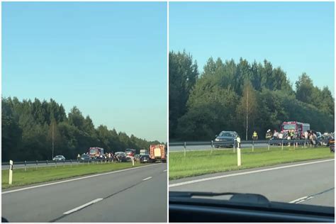 Avarijos vieta S8 greitkelyje Lenkijoje, susidūrę automobiliai