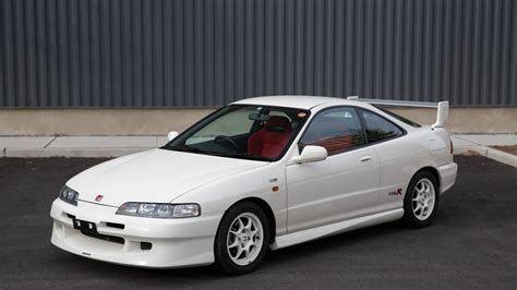 Nuotrauka, vaizduojanti Honda Integra Type-R modelį.