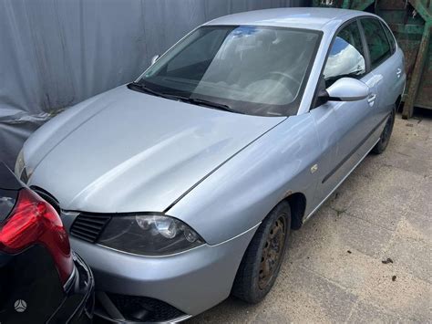 Schema: palyginimas originalių, analogiškų ir naudotų automobilių dalių (kaina, kokybė, rizika)