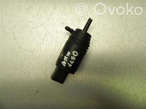 schematinis automobilio žibintų apiplovimo sistemos vaizdas