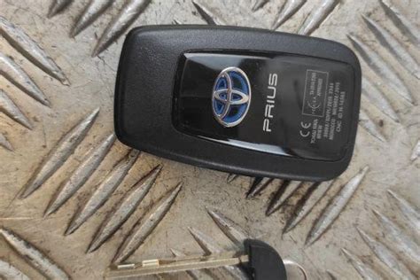 Toyota automobilis ir raktas