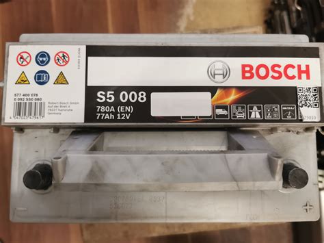 Schema, iliustruojanti skirtingas Bosch automobilių akumuliatorių serijas ir jų paskirtį