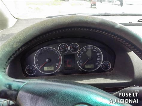 Teminė nuotrauka: lengvasis automobilis ir kuro skaičiavimo elementai