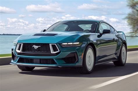 Tematinė Ford Mustang istorijos iliustracija