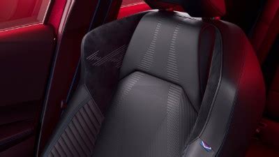 Ford Mustang interjero ir eksterjero dizaino detalės