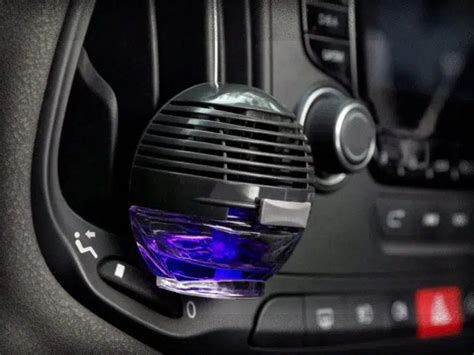 Nemalonus kvapas automobilio salone