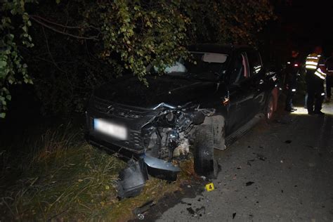 Teminė nuotrauka su automobilio avarijos scena