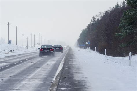 Sudėtingos eismo sąlygos žiemą